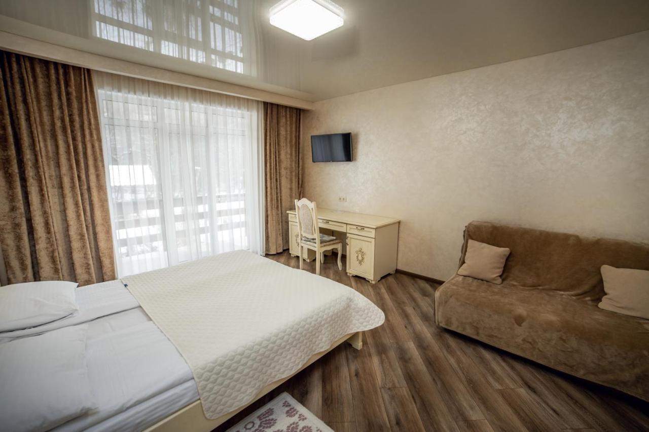 Августин Hotel Solochin Exterior foto