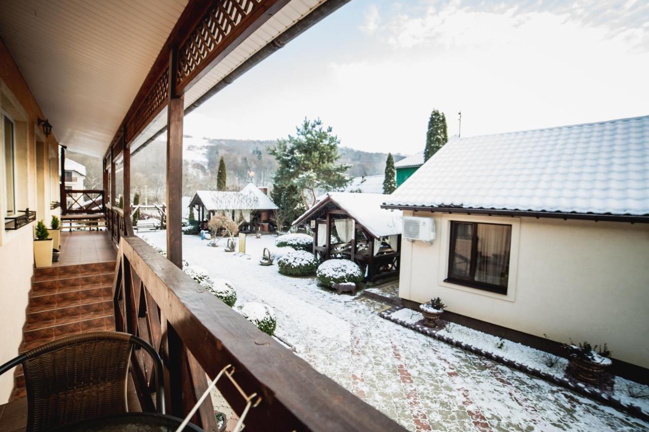 Августин Hotel Solochin Exterior foto